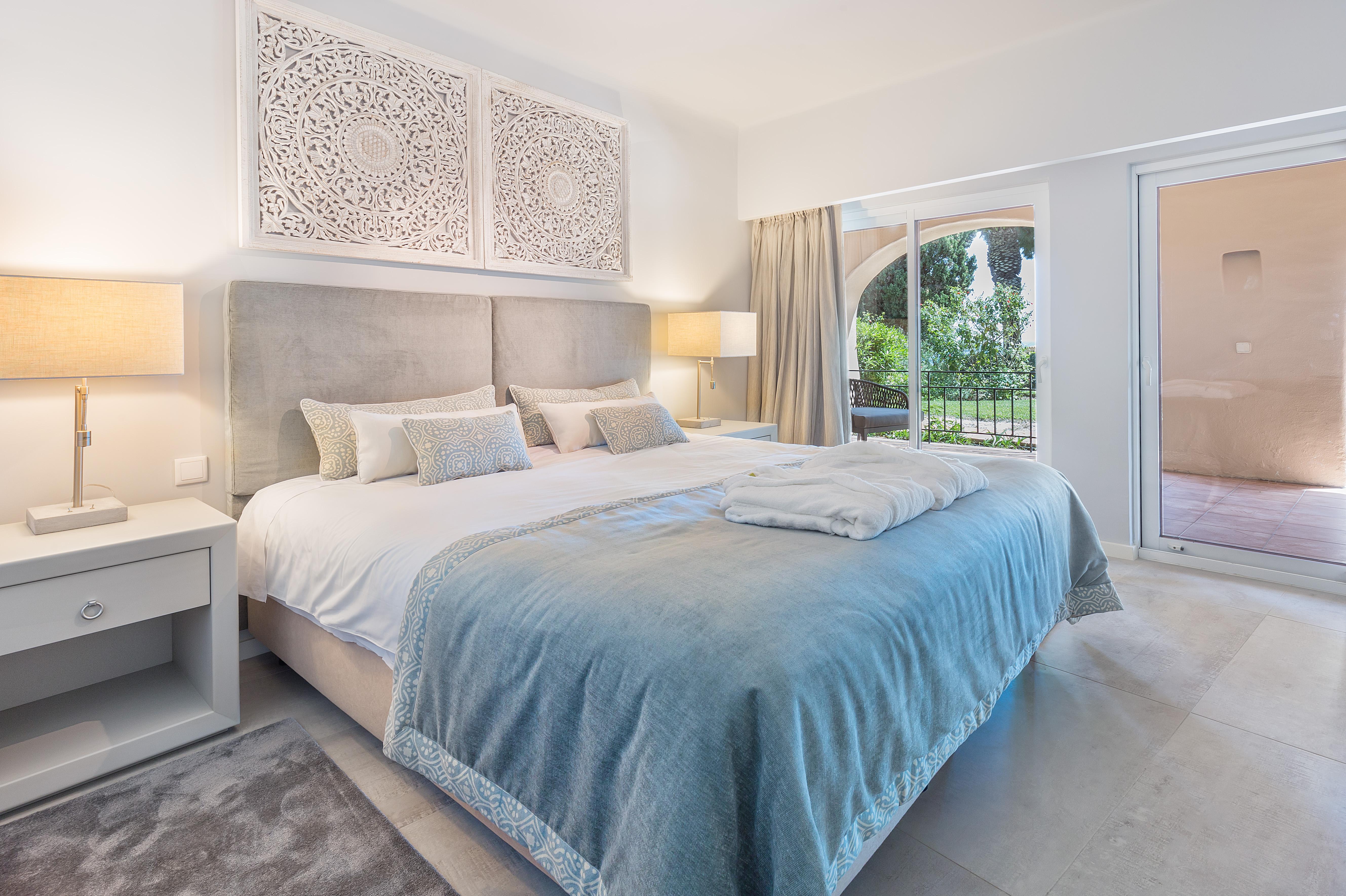 维拉劳拉塔拉萨度假酒店 Armação de Pêra 外观 照片 A bedroom at the hotel