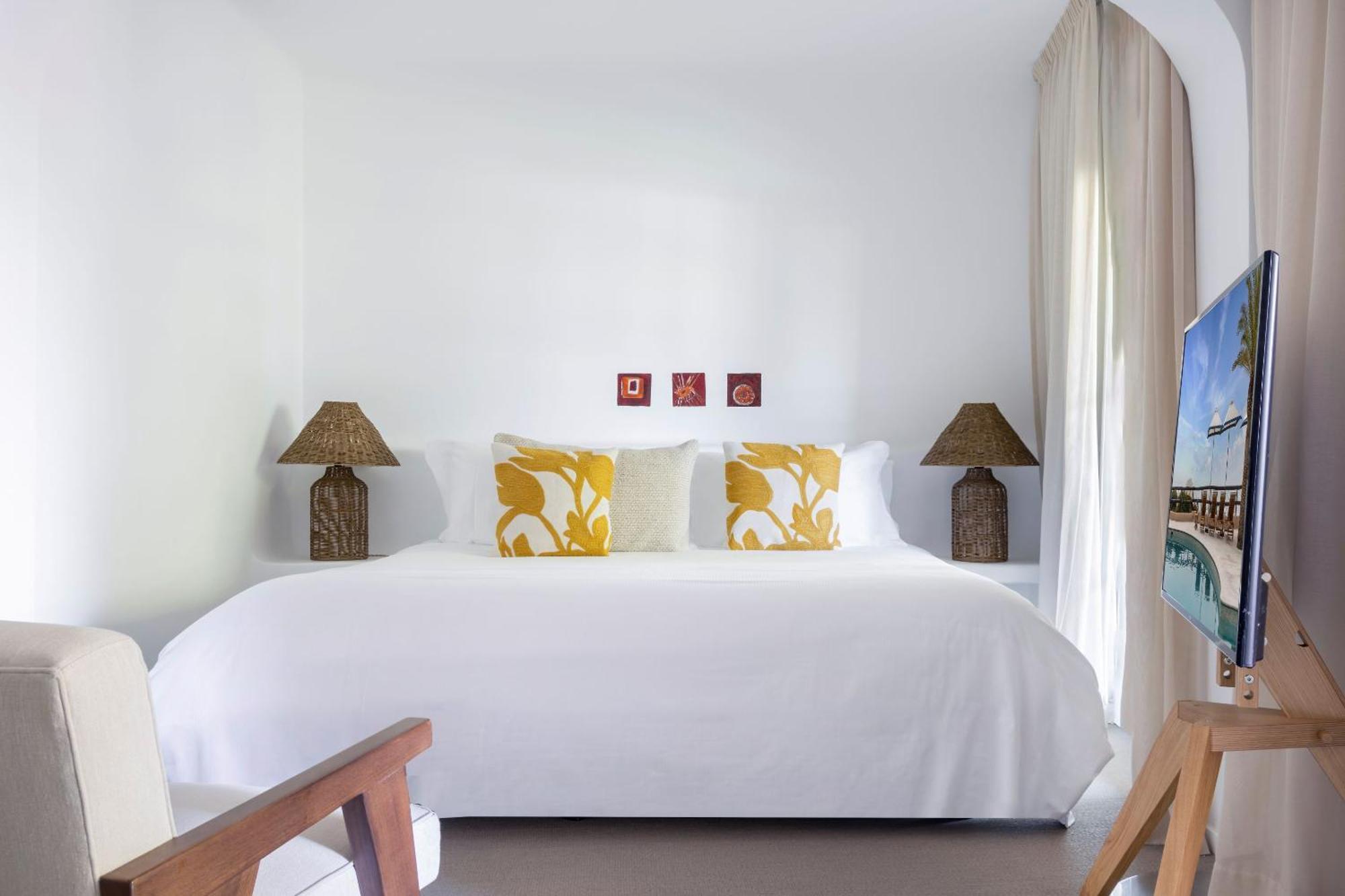 维拉劳拉塔拉萨度假酒店 Armação de Pêra 外观 照片 A bedroom at the hotel